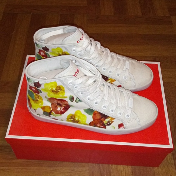 Coach Kelsi High Top Sneaker - Picture 2 of 5